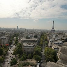 エッフェル塔を望む