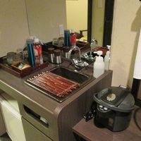 ポンプは洗顔料ですが、こんな水屋で顔を洗いたくないです。