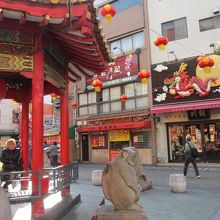 中央広場に面したお店