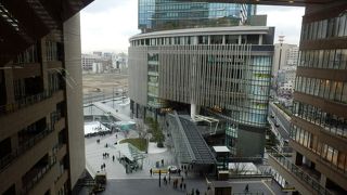 冬はスケートリンクが登場