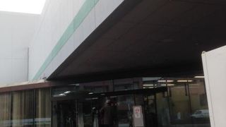 アカデミックなイベント、公的な相談会等々、地域に貢献している公会堂です。