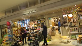 ３Fにある素敵なインテリアショップ