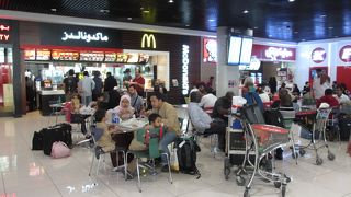 エミレーツ以外は虫けら扱い？