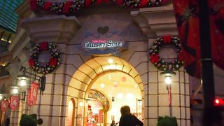 キティちゃんの商品が揃う