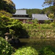 上野峡のふもとにひっそりたたずむお寺