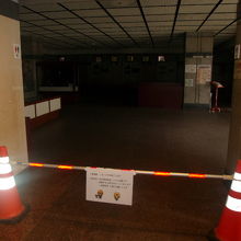 展示ブースは整備中のようでした・・・。