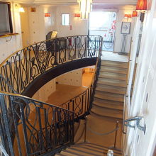 気品溢れる階段