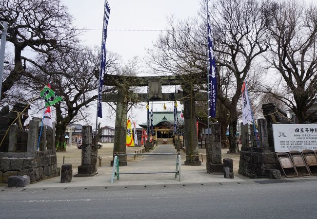 破魔弓祭で知られた神社