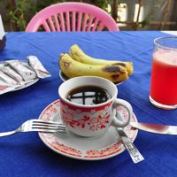 朝食のコーヒー、スイカジュース