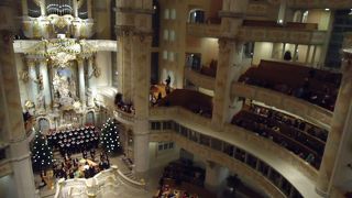 クリスマスコンサートに行きました。