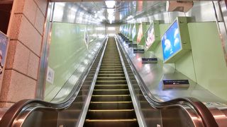 【江ノ島エスカー】　鉄道より割高な「単なるエスカレーター」　上りだけの片道運行!!!  帰りの面倒は見ません（笑）