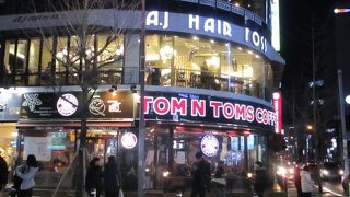 TOM　N　TOMS　COFFEE　田浦カフェエリアにある店舗