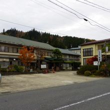 東鳴子温泉街の建物：いさぜん旅館（未訪）