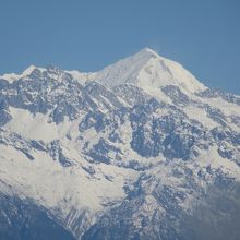 名前も分からない山ですが