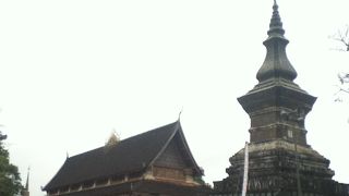 シンプルで落ち着いた寺です