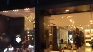 スイスのブランド「バリー(Bally)」の旗艦店