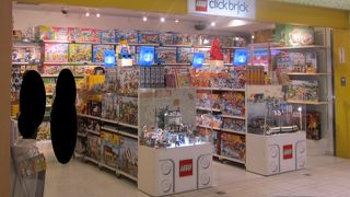 電車も最前列にありました