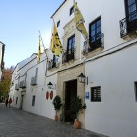 ホテルの入口です。