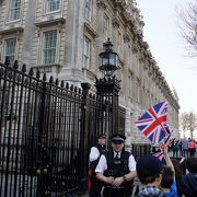 数々の近代史の舞台、英国首相官邸ダウニング街１０番地