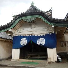 天守閣登り口