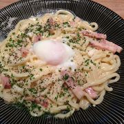 【平日ランチ】あんぷく＠虎ノ門ヒルズ4F【カルボナーラうどん1200円】