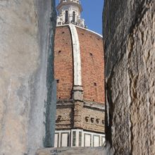 階段の途中からのドゥオーモ