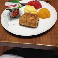 ラウンジの食事は普通でした