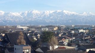 立山連峰が見渡せる無料の展望台