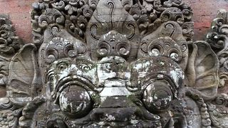 ウブドの十字路