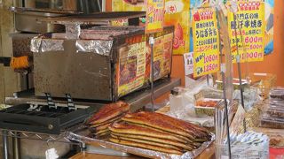 海産物の買物と食事の宝庫