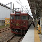 爽やかな高原の駅「軽井沢」