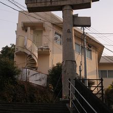 福山雅治がクスノキで歌った片足鳥居 By けい 山王神社二の鳥居 一本柱鳥居 のクチコミ フォートラベル