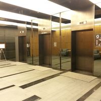 左端の掲示板に催事案内が表記してある