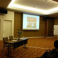 カンファレンスルーム(前方)