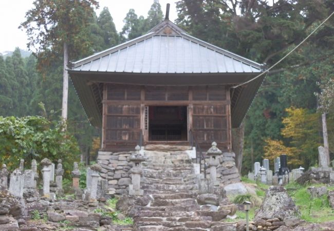 福島正則公、霊廟。