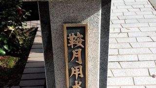 香林坊のそばを流れる農業用水。