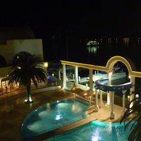 夜、お部屋の中から外の景色。