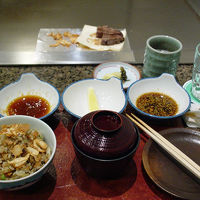 夕食の鉄板焼きのディナーコース