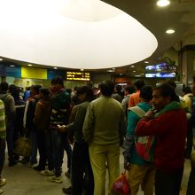 トークン購入の列です。