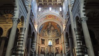 海洋国家ピサの栄華の象徴