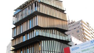 浅草周辺の観光情報が充実しています。