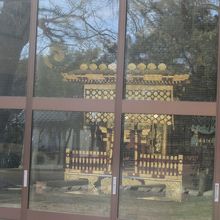 境内には「神輿庫」もあり、お神輿が保管されています。