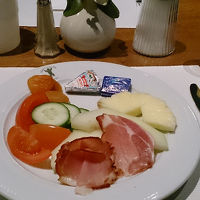 朝から生ﾊﾑﾒﾛﾝ。