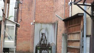 新京極商店街にあります。