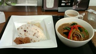 野菜カレー、いい感じです。