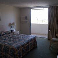 部屋は広いです