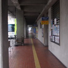 ターミナル内通路の様子