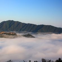雲海が出ればこんな景色です。