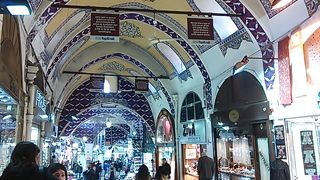 アラブ式のお買い物を楽しんで