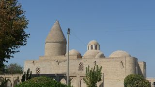 とんがり帽子がかわいいです。